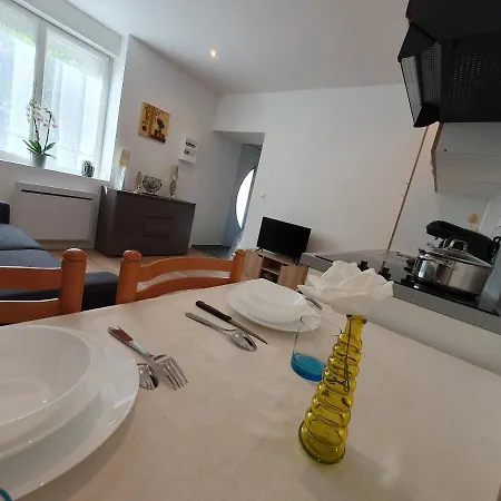Savane Apartment *